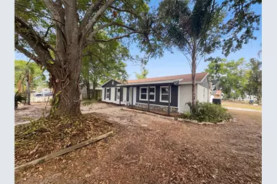 2126 Smithfield Circle S, Lakeland, FL 33801 - Photo 2