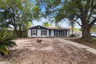 2126 Smithfield Cir S, Lakeland, FL 33801 - Photo 1