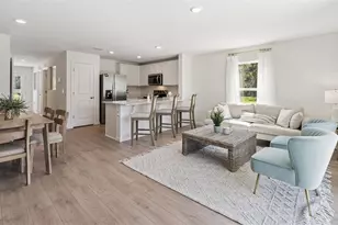 725 Preston Cv Dr, Saint Cloud, FL 34771 - Photo 2