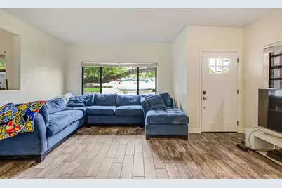 4149 Montrose Court, Orlando, FL 32812 - Photo 4