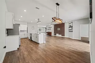 3102 Kendal Wy, Lakeland, FL 33813 - Photo 8