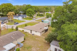 615 Third Ave, Lady Lake, FL 32159 - Photo 48