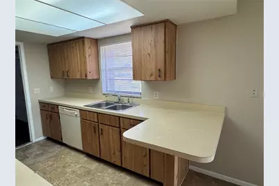 701 Kings Cove Court, Orlando, FL 32807 - Photo 16