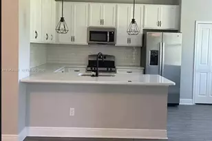8131 Tea Olive Ter, Palmetto, FL 34221 - Photo 2