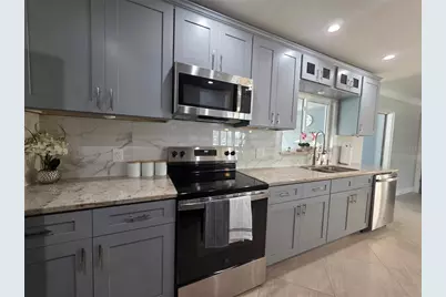 3435 Overlook Drive NE, Saint Petersburg, FL 33703 - Photo 14