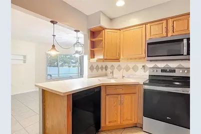 1915 Sylvester Road, Lakeland, FL 33803 - Photo 10