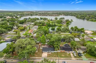 1915 Sylvester Rd, Lakeland, FL 33803 - Photo 2