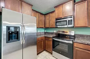 1360 Windsor Lake Cir, Sanford, FL 32773 - Photo 10