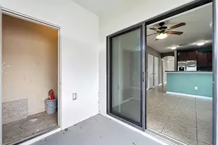 1360 Windsor Lake Cir, Sanford, FL 32773 - Photo 46