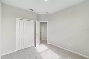 1402 Mount Royal Dr, Saint Cloud, FL 34771 - Photo 10