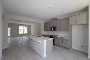 1402 Mount Royal Dr, Saint Cloud, FL 34771 - Photo 6