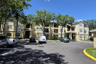 2558 Robert Trent Jones Dr, Orlando, FL 32835 - Photo 2