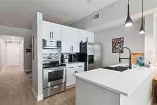 101 S Eola Dr, Orlando, FL 32801 - Photo 6
