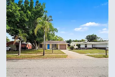 4037 Maverick Avenue, Sarasota, FL 34233 - Photo 2