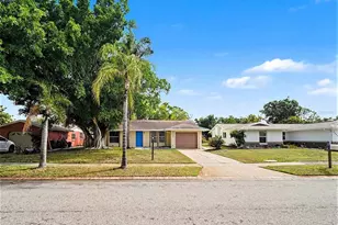 4037 Maverick Ave, Sarasota, FL 34233 - Photo 2