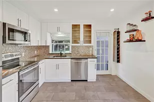 1016 W Smith St, Orlando, FL 32804 - Photo 2