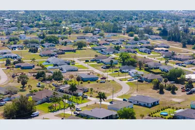 4129 NE 19th Place, Cape Coral, FL 33909 - Photo 32