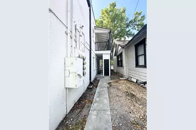 704 Cordova Drive #6, Orlando, FL 32804 - Photo 2