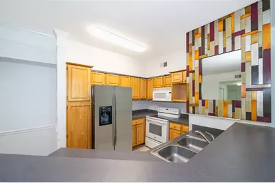 6413 Astor Village Avenue #206, Orlando, FL 32835 - Photo 6