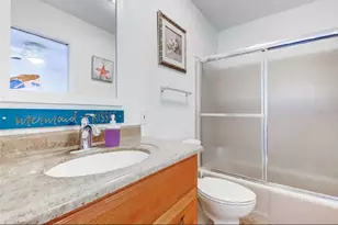 2932 Lexington St, Sarasota, FL 34231 - Photo 12