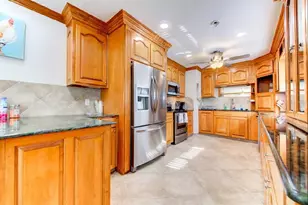 2932 Lexington St, Sarasota, FL 34231 - Photo 8