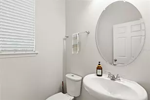 1937 Standing Rock Cir, Oakland, FL 34787 - Photo 16