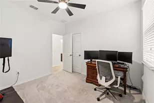 1937 Standing Rock Cir, Oakland, FL 34787 - Photo 32