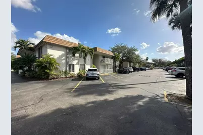 1830 Maravilla Avenue #202, Fort Myers, FL 33901 - Photo 18