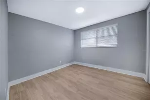 9151 Fairweather Dr, Largo, FL 33773 - Photo 34