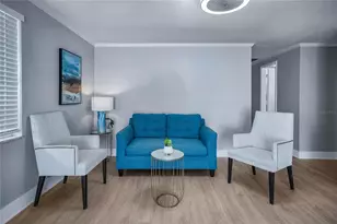 9151 Fairweather Dr, Largo, FL 33773 - Photo 8