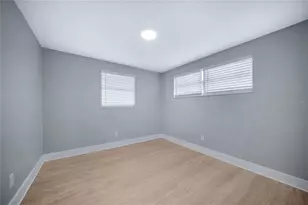 9151 Fairweather Dr, Largo, FL 33773 - Photo 32