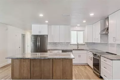 3050 Princeton Avenue, Daytona Beach, FL 32118 - Photo 12