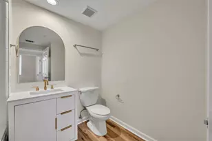 322 E Central Blvd, Orlando, FL 32801 - Photo 12