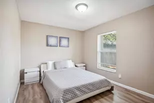 6506 Seafairer Dr, Tampa, FL 33615 - Photo 10