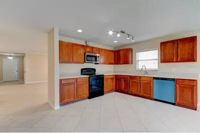154 Bristol Forest Trail, Sanford, FL 32771 - Photo 4