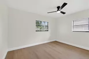 6020 Cresthill Dr, Tampa, FL 33615 - Photo 10