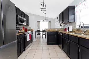 751 Country Woods Cir, Kissimmee, FL 34744 - Photo 10