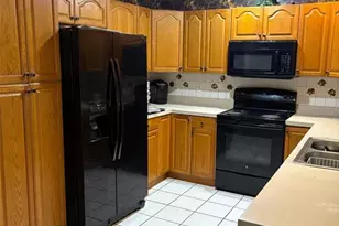 31639 Stirrup Ln, Wesley Chapel, FL 33543 - Photo 8