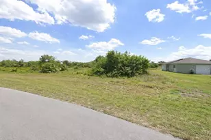 3040 Birwood Cir, Labelle, FL 33935 - Photo 1
