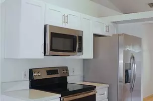1011 Cannes Dr, Kissimmee, FL 34759 - Photo 10