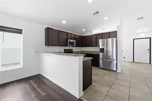 248 Victory Ave, Davenport, FL 33837 - Photo 6