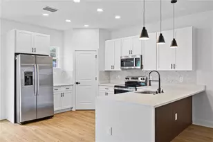 2421 W Landmark Dr, Citrus Springs, FL 34434 - Photo 12