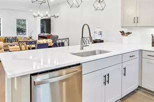 212 E Pineloch Ave, Orlando, FL 32806 - Photo 8