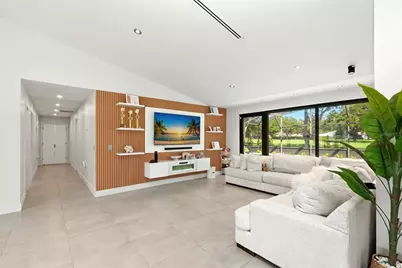 6747 Edgeworth Dr, Orlando, FL 32819 - Photo 6