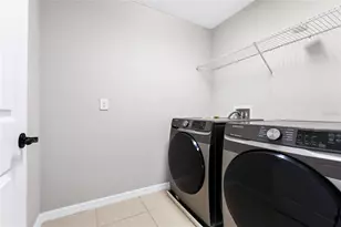 15907 Marina Bay Dr, Winter Garden, FL 34787 - Photo 20