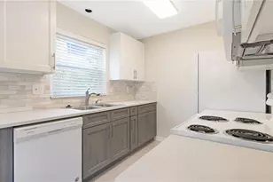 840 Center Ave, Daytona Beach, FL 32117 - Photo 10