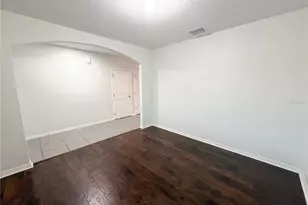 35687 Hillbrook Ave, Zephyrhills, FL 33541 - Photo 28