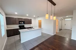 35687 Hillbrook Ave, Zephyrhills, FL 33541 - Photo 2