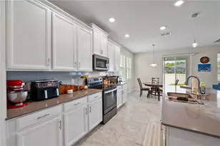 5414 Manchester Dr, Saint Cloud, FL 34771 - Photo 12