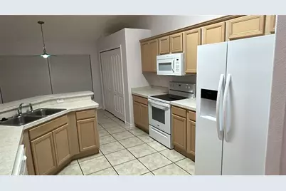 534 Lake Sumner Drive, Groveland, FL 34736 - Photo 6